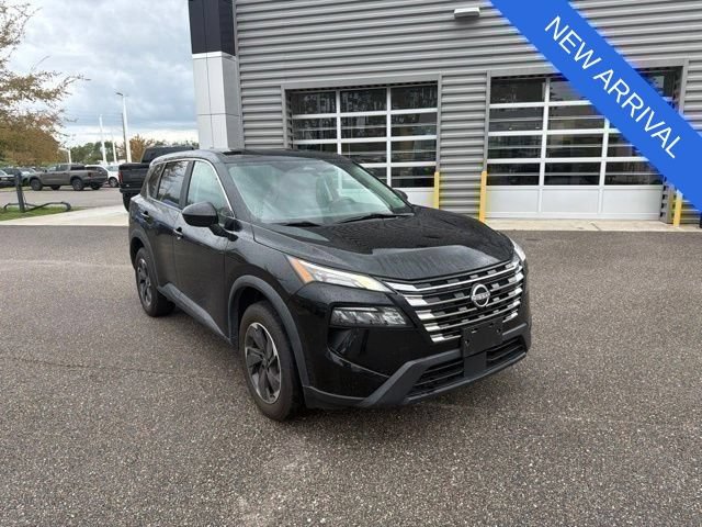 Used 2024 Nissan Rogue SV