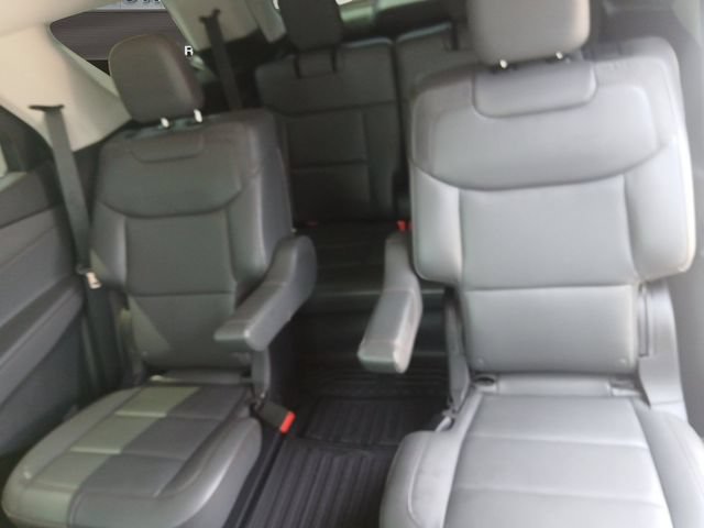 Certified 2025 Ford Explorer Active w/ Active Comfort Package RWD image 13