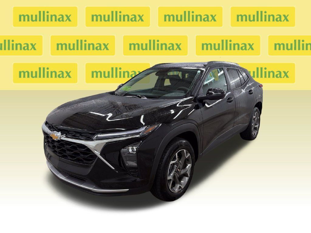 Used 2025 Chevrolet Trax LT FWD image 14