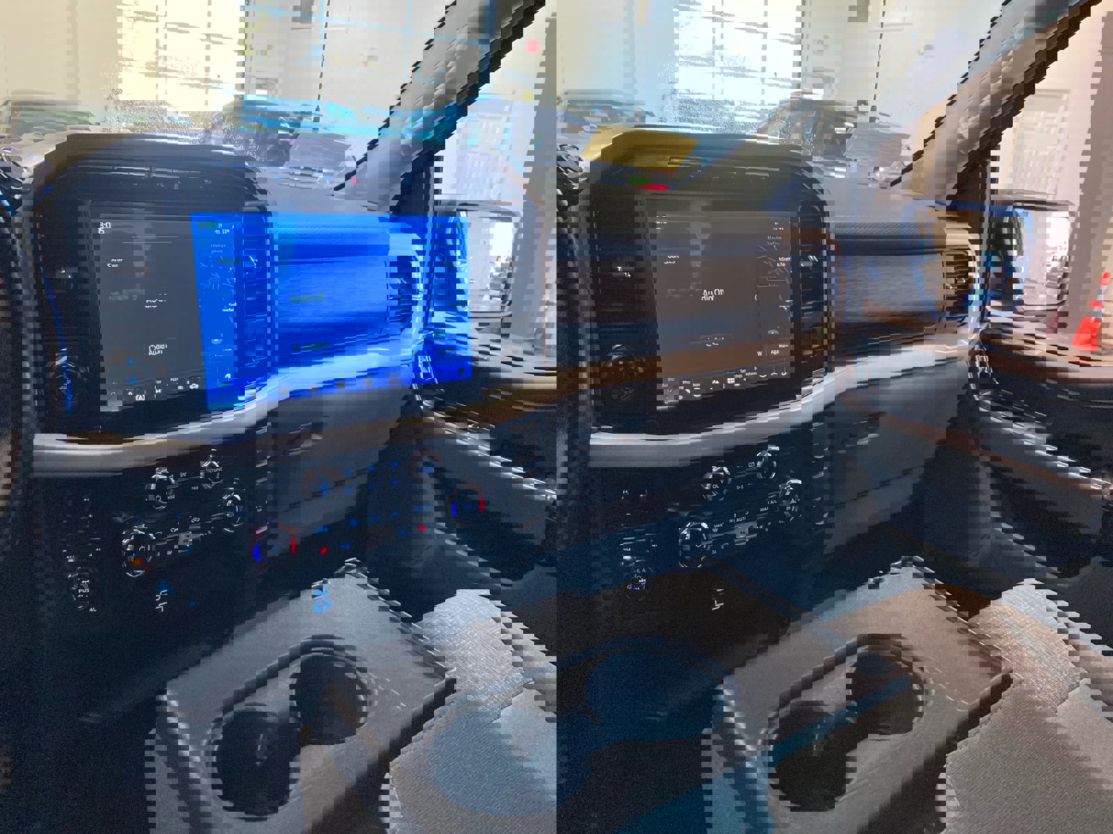 Certified 2022 Ford F150 XLT w/ Equipment Group 302A High image 12