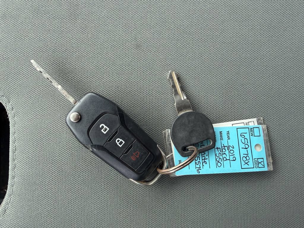 Certified 2019 Ford F550 4x4 Crew Cab Super Duty image 39