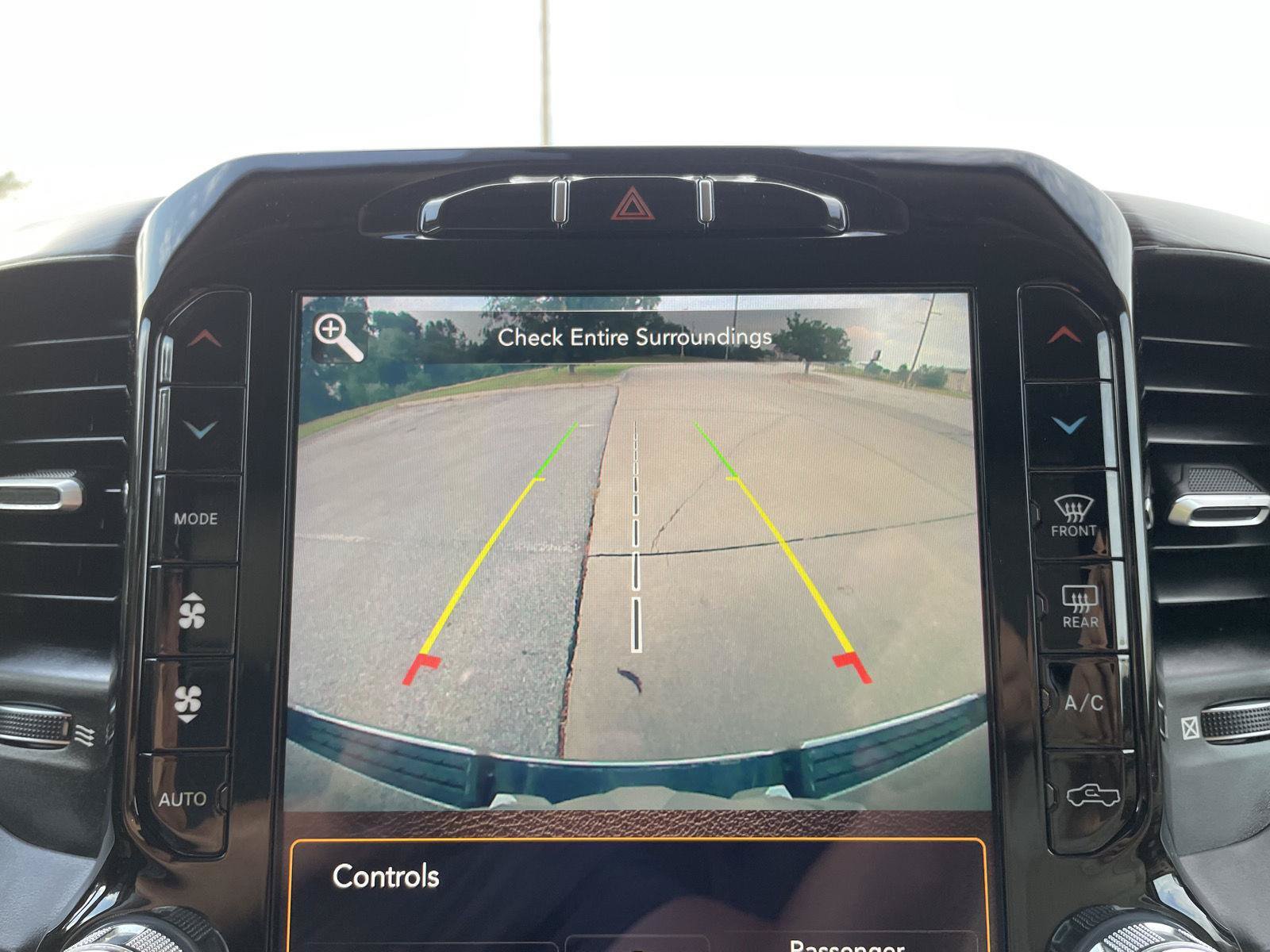 Used 2019 RAM 1500 Laramie AWD/4WD image 22