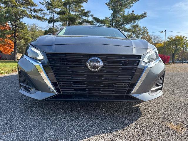 Used 2025 Nissan Altima 2.5 SV FWD image 9