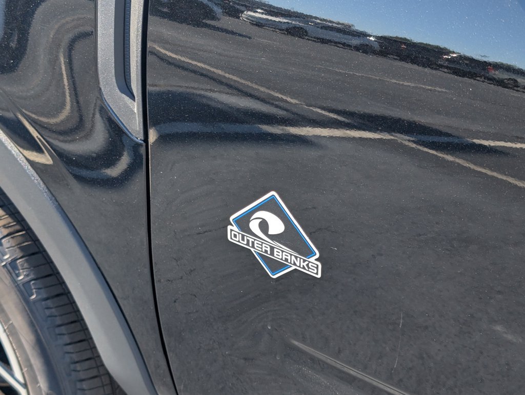 Certified 2025 Ford Bronco Sport Outer Banks w/ Outer Banks Tech Package+ AWD/4WD image 24