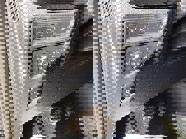 Certified 2022 Ford F150 XLT w/ Equipment Group 302A High image 19