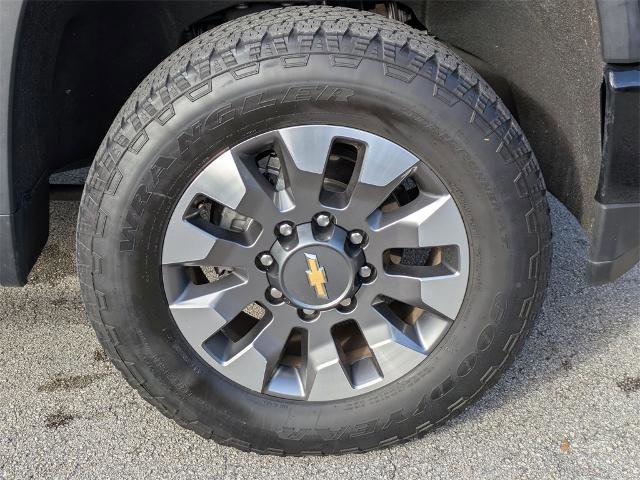 Used 2022 Chevrolet Silverado 2500 Custom w/ Custom Convenience Package image 10