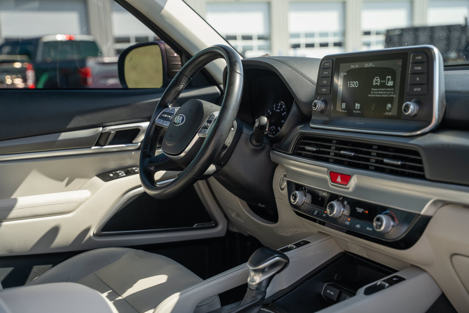 Used 2020 Kia Telluride S FWD image 12