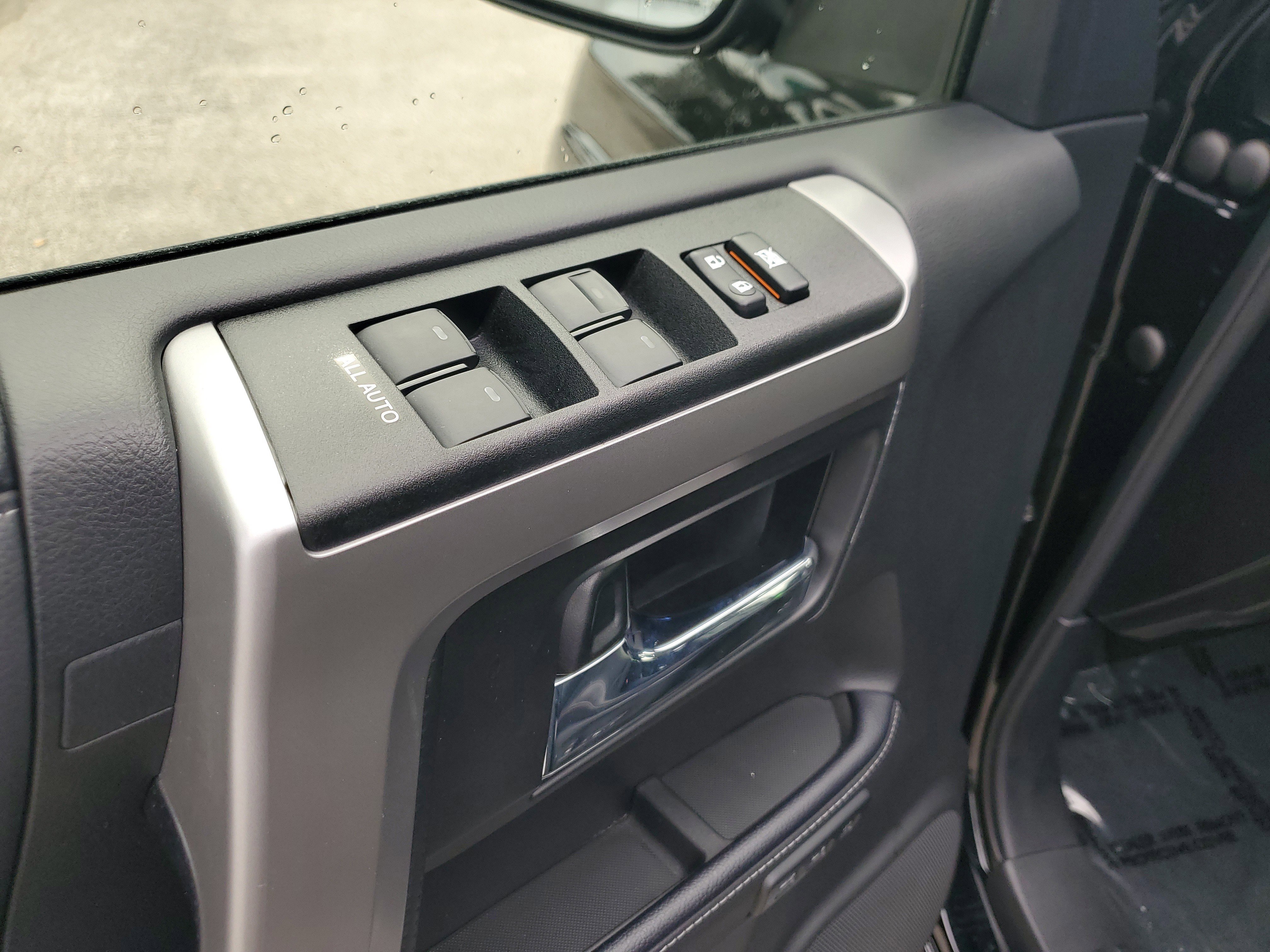 Used 2023 Toyota 4Runner Limited image 19