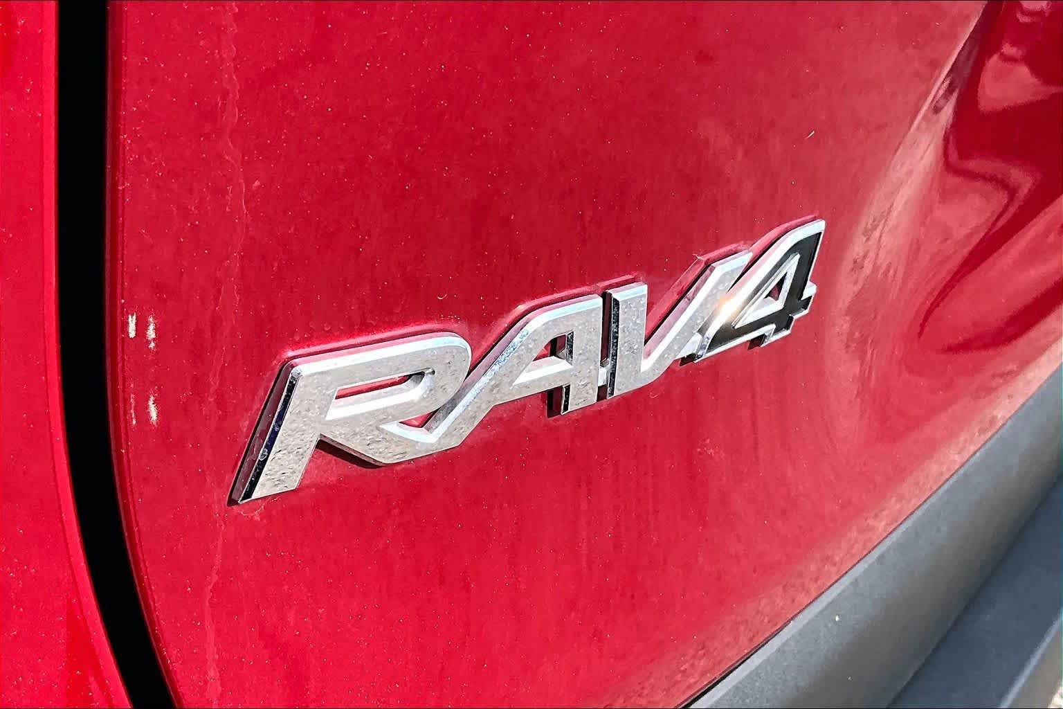 Used 2025 Toyota RAV4 LE FWD image 10