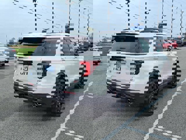 Certified 2024 Ford Explorer ST w/ Equipment Group 401A image 5