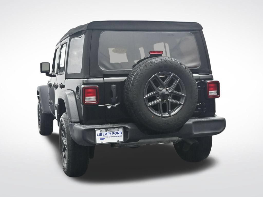 Used 2024 Jeep Wrangler Unlimited Sport AWD/4WD image 9