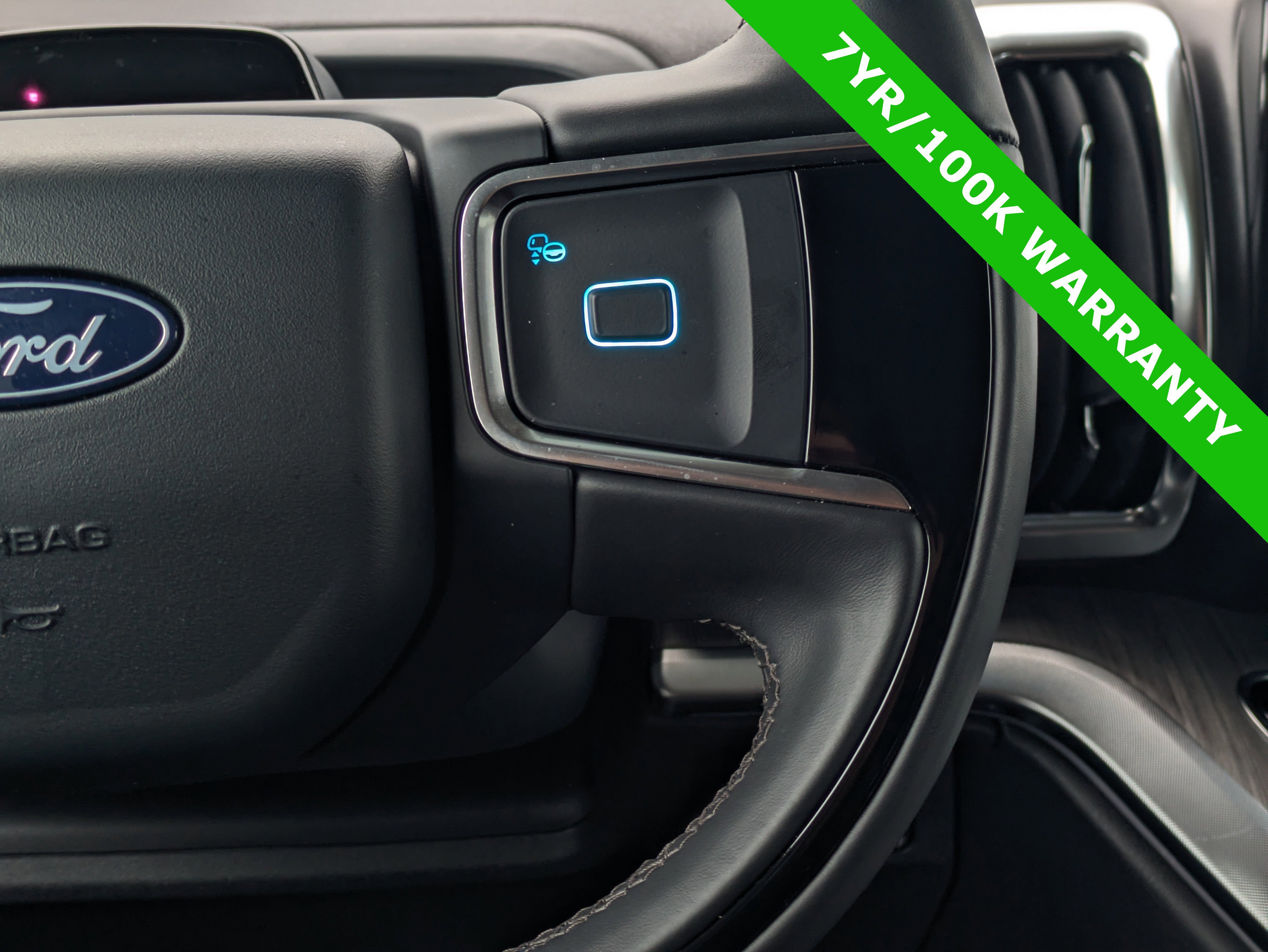 Certified 2025 Ford Expedition Platinum w/ Platinum Ultimate Package image 30