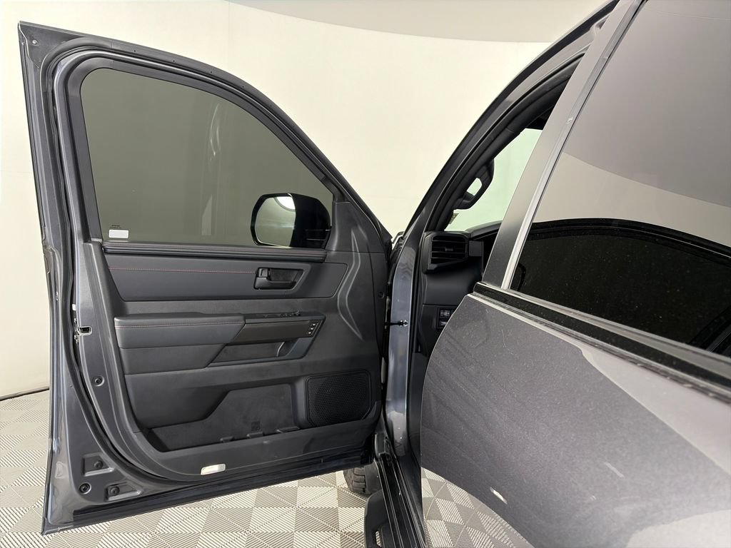 Used 2025 Toyota Sequoia TRD Pro AWD/4WD image 10