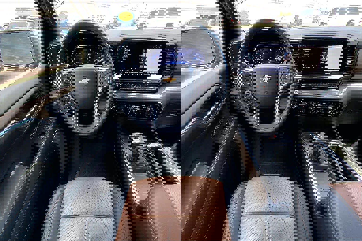 Used 2024 Chevrolet Silverado 1500 High Country w/ Technology Package AWD/4WD image 8