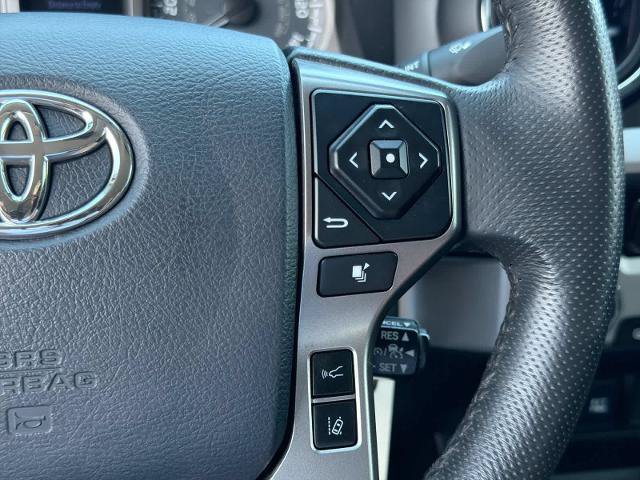 Used 2018 Toyota Tacoma SR5 AWD/4WD image 25
