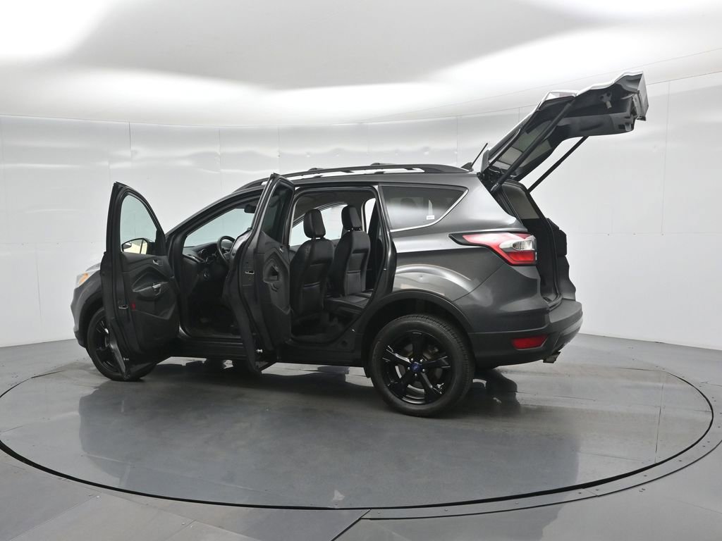 Certified 2018 Ford Escape SEL image 35