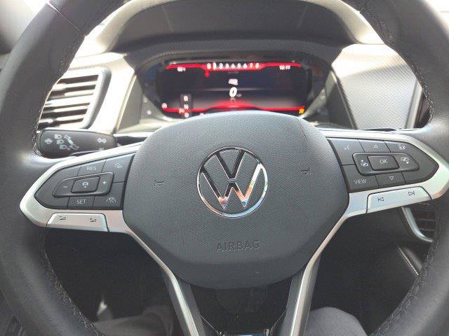 Used 2024 Volkswagen Atlas Cross Sport SEL R-Line AWD/4WD image 38