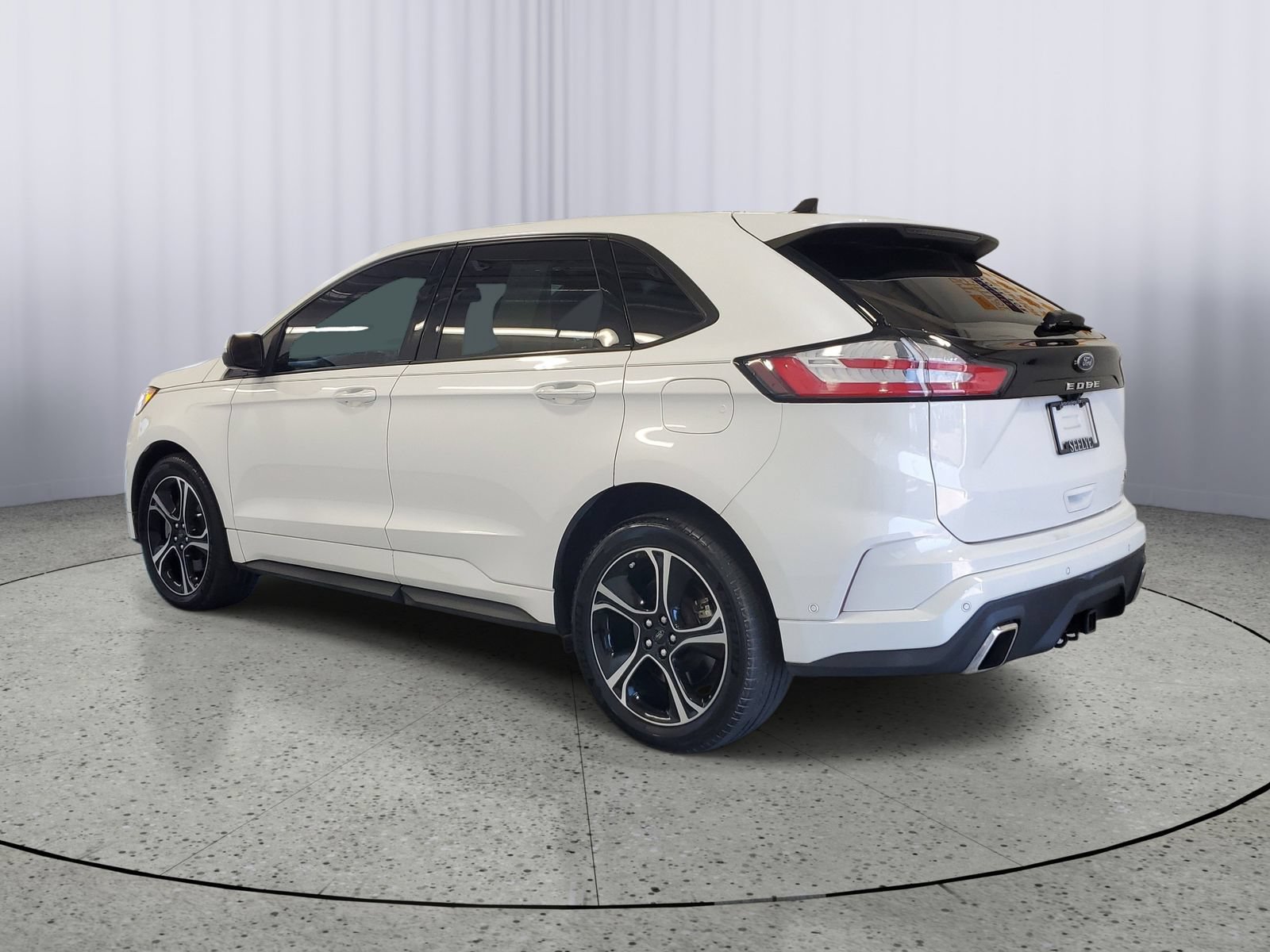 Certified 2022 Ford Edge ST w/ Equipment Group 401A AWD/4WD image 3