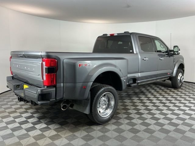 Certified 2024 Ford F450 Platinum w/ FX4 Off-Road Package AWD/4WD image 4