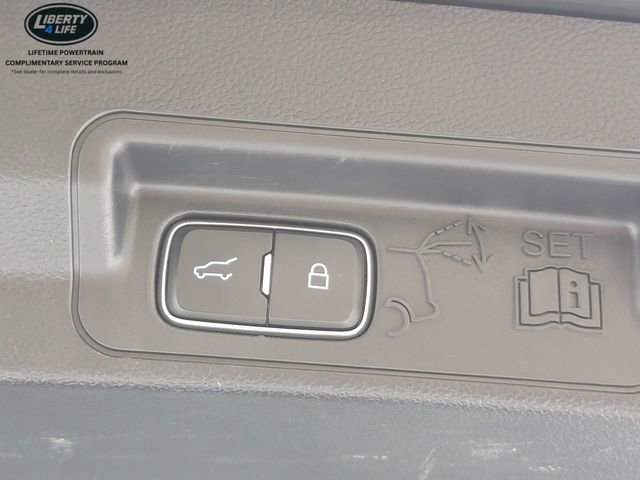 Certified 2023 Ford Explorer XLT image 17