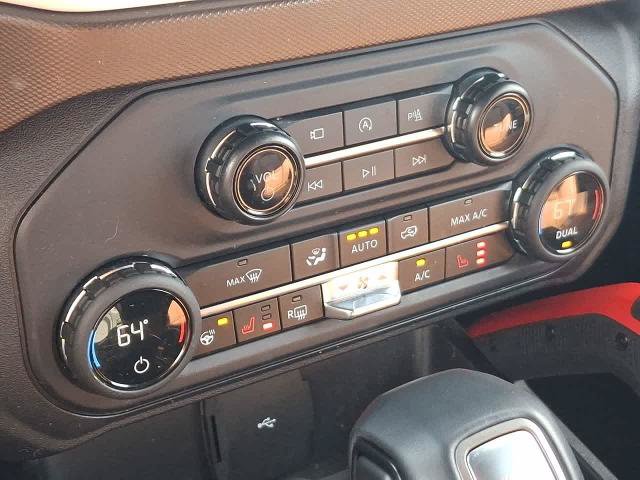 Certified 2024 Ford Bronco Heritage Edition AWD/4WD image 25
