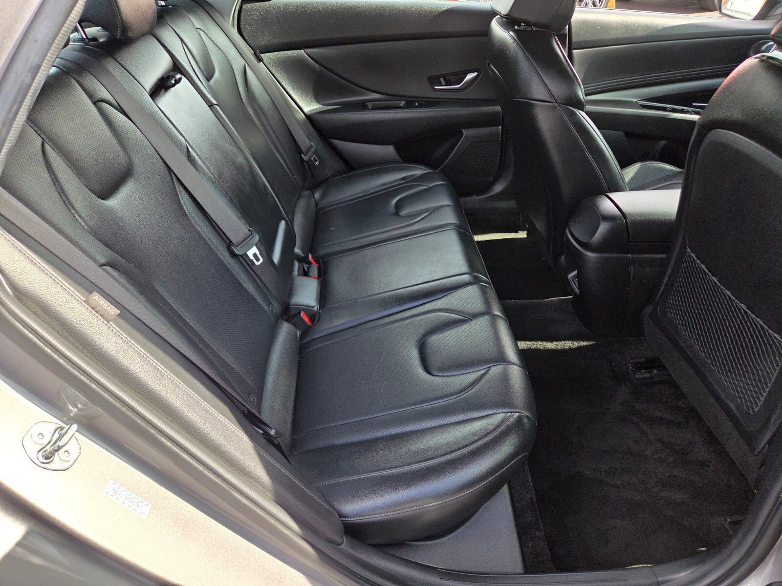 Used 2024 Hyundai Elantra Limited FWD image 15