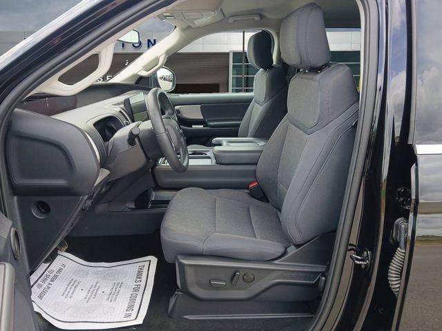 Certified 2025 Ford Expedition Max Active AWD/4WD image 9