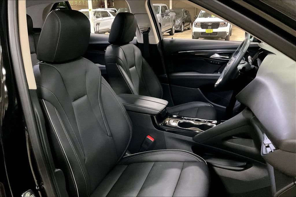 Used 2023 Buick Envision Essence AWD/4WD image 7
