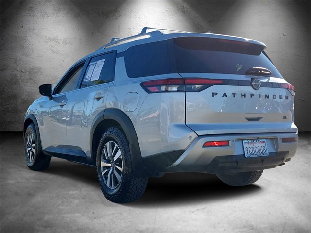 Used 2022 Nissan Pathfinder SL w/ SL Black Package image 4