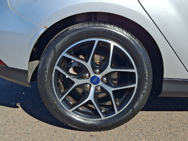 Certified 2018 Ford Focus SEL FWD image 8
