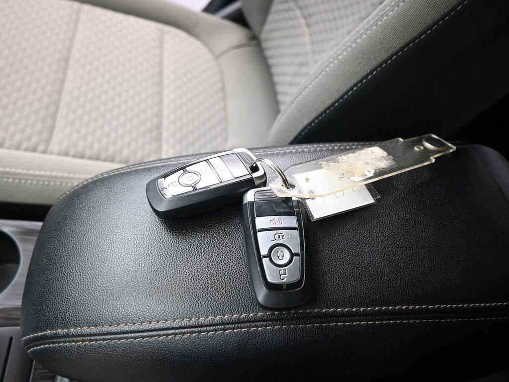 Certified 2022 Ford Escape SE w/ Convenience Package image 17