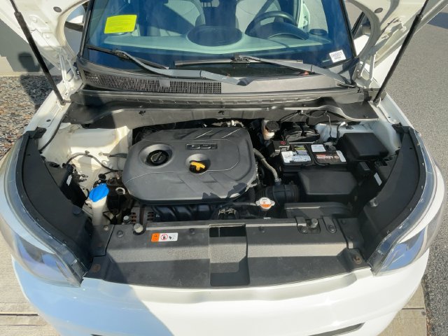 Used 2017 Kia Soul + FWD image 10