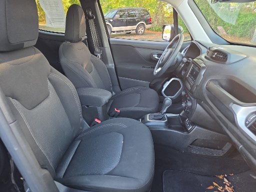Used 2021 Jeep Renegade Sport FWD image 15