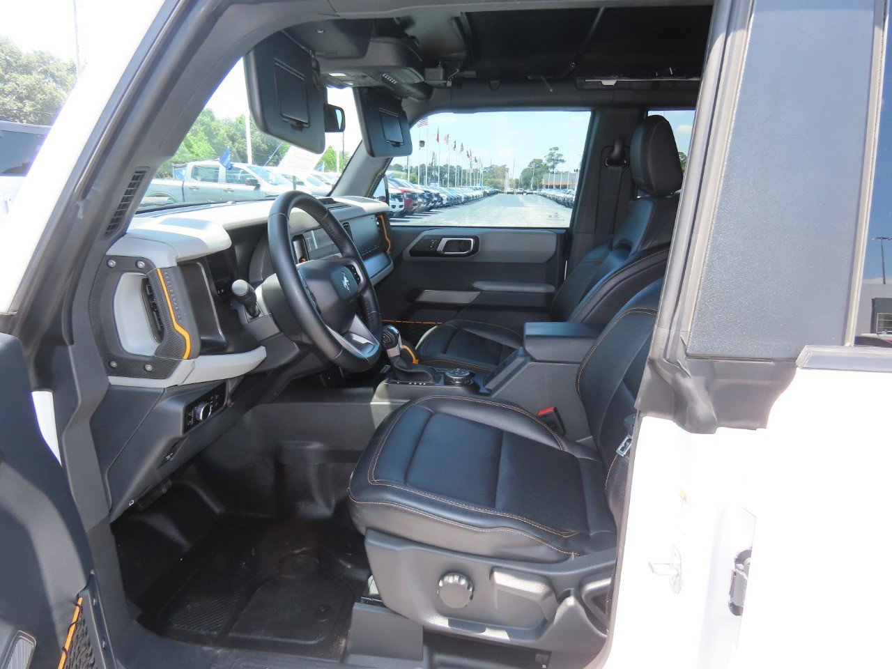 Certified 2023 Ford Bronco Badlands w/ Sasquatch Package AWD/4WD image 23