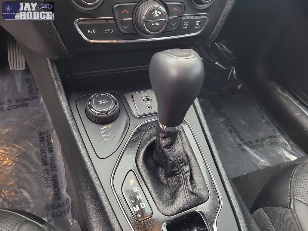 Used 2019 Jeep Cherokee Limited w/ Trailer Tow Group image 24