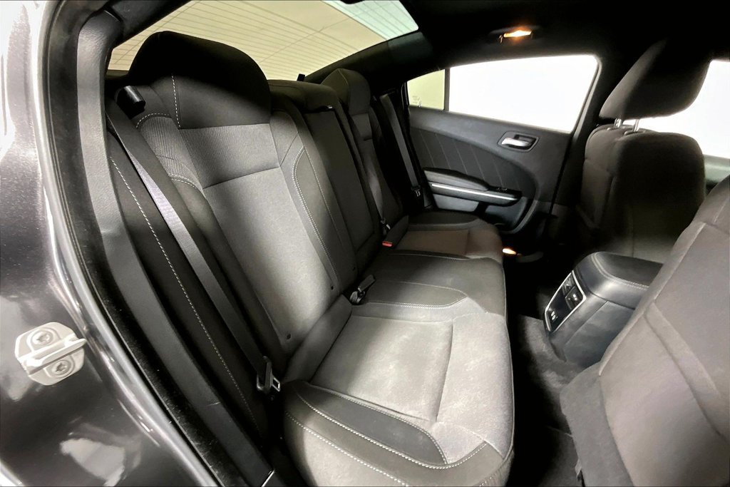 Used 2020 Dodge Charger SXT RWD image 27