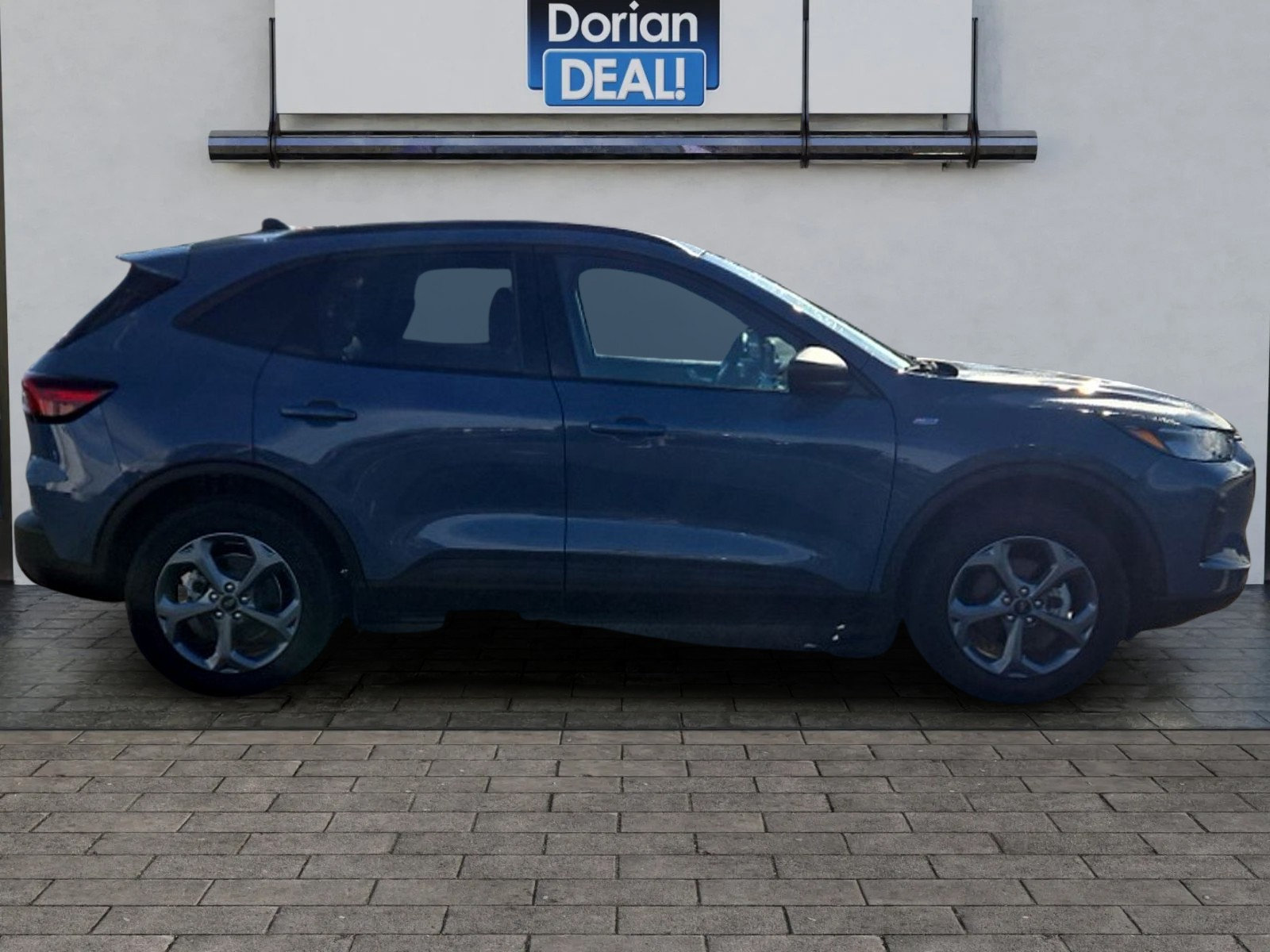 Certified 2025 Ford Escape ST-Line w/ Cold Weather Package AWD/4WD image 2