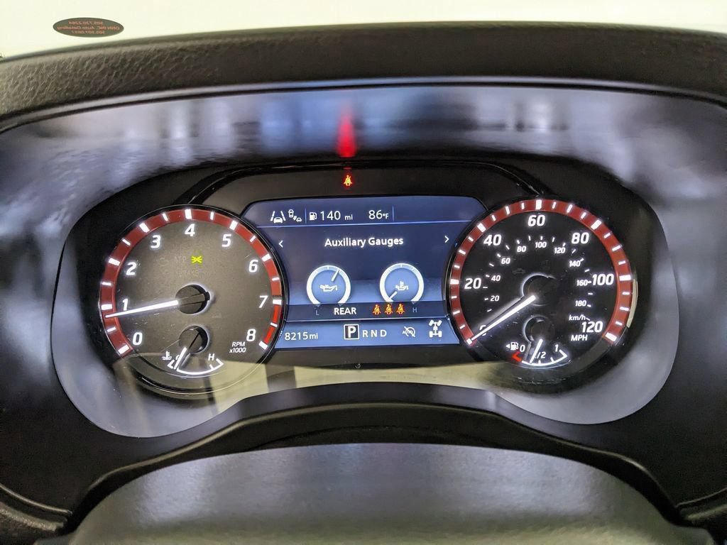 Used 2025 Nissan Frontier PRO-4X AWD/4WD image 13