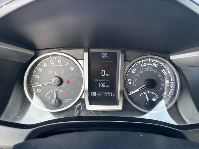 Used 2018 Toyota Tacoma SR5 RWD image 43