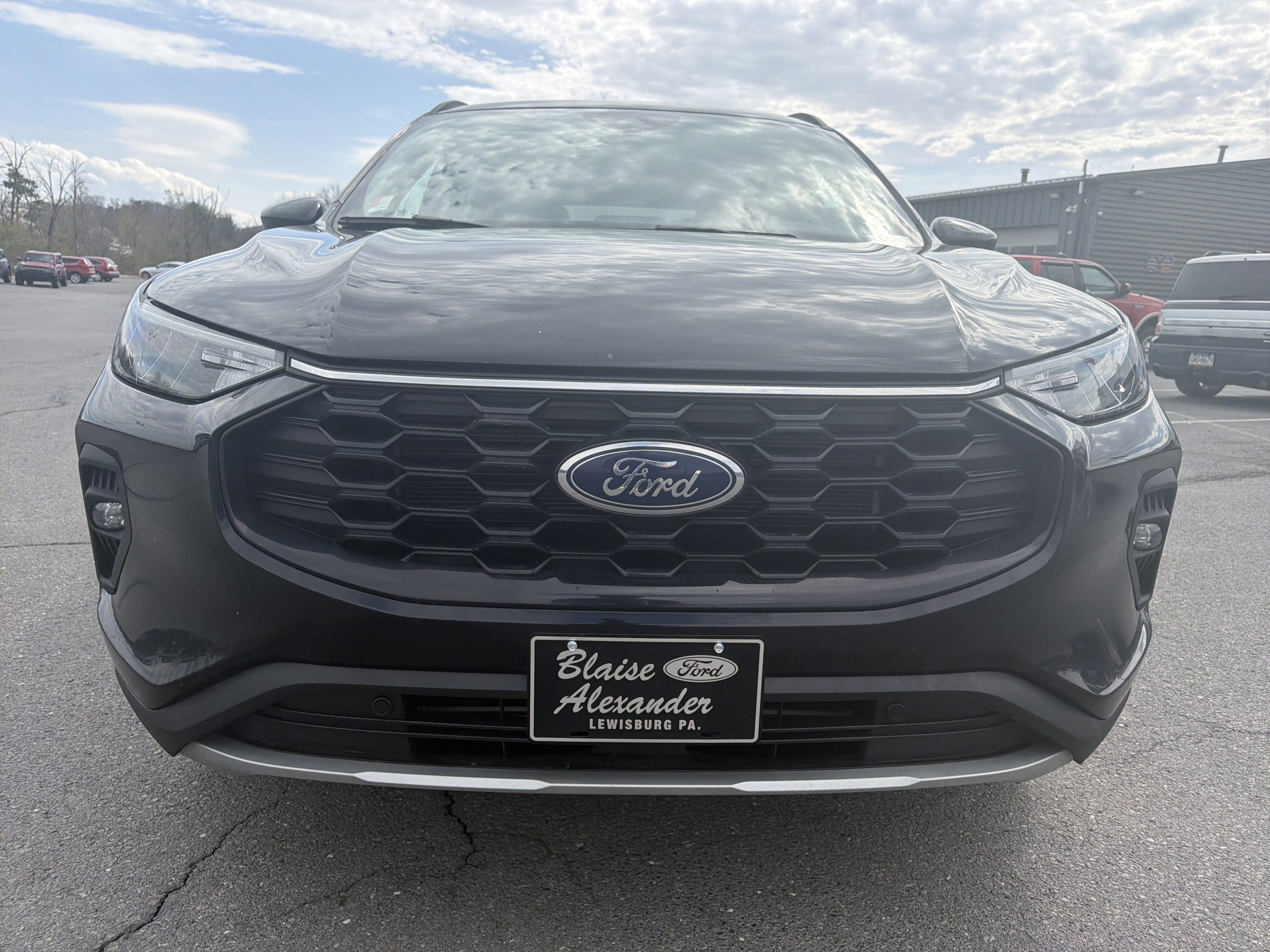 Certified 2025 Ford Escape ST-Line Select AWD/4WD image 8
