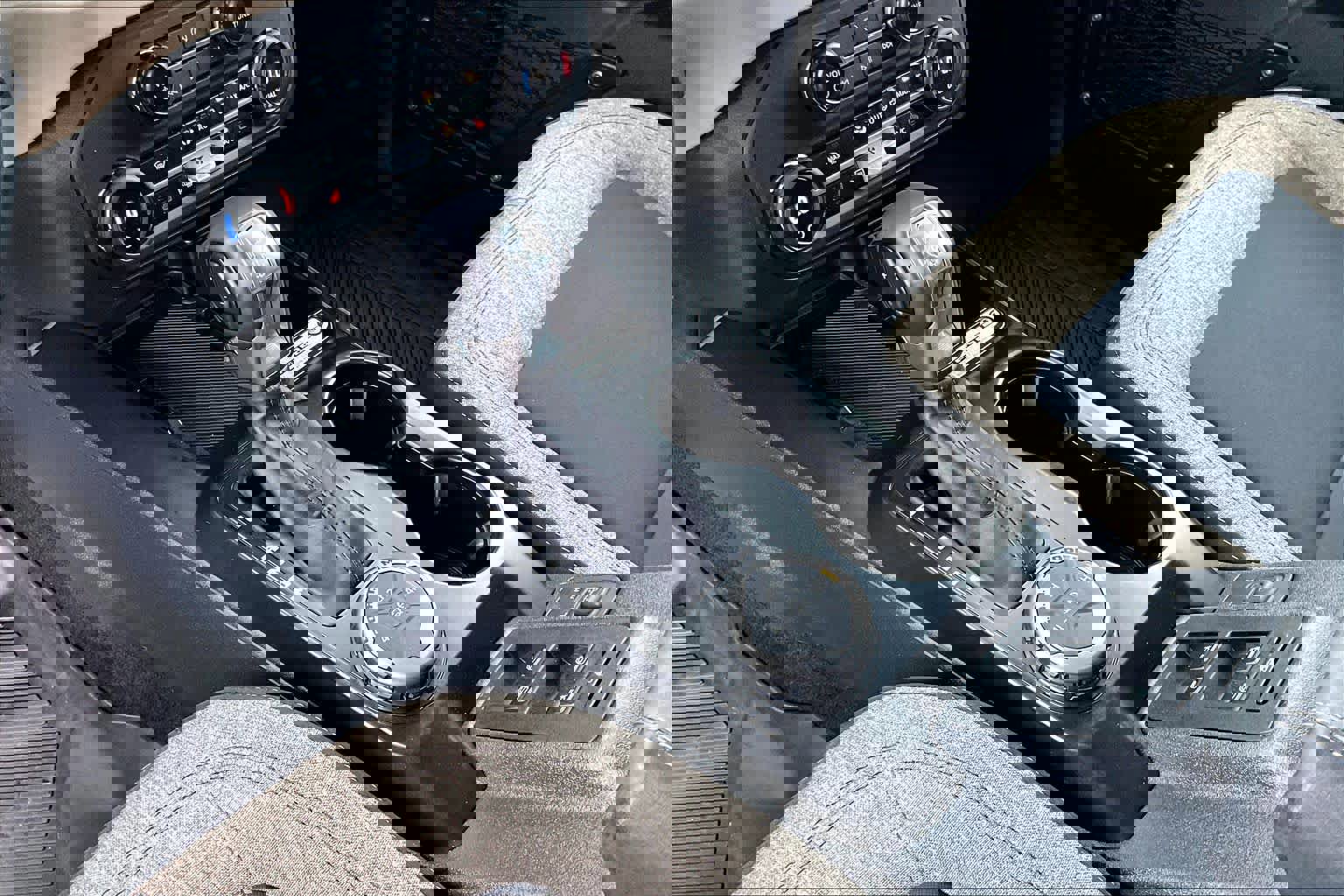 Certified 2025 Ford Bronco Big Bend image 18