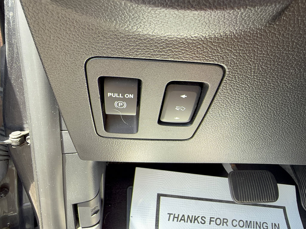 Certified 2018 Ford F150 XLT w/ Equipment Group 302A Luxury AWD/4WD image 32