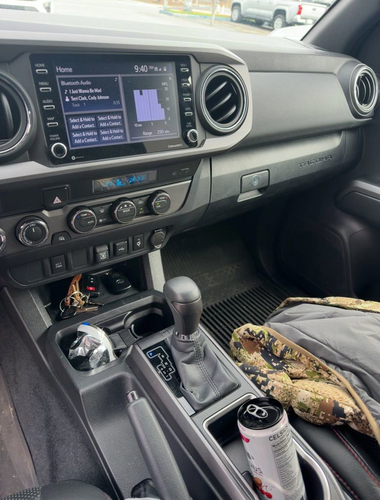 Used 2023 Toyota Tacoma TRD Off-Road image 11