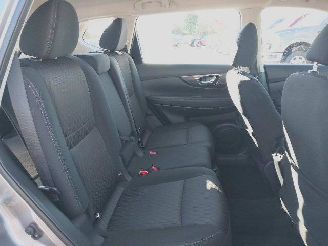 Used 2018 Nissan Rogue S AWD/4WD image 22