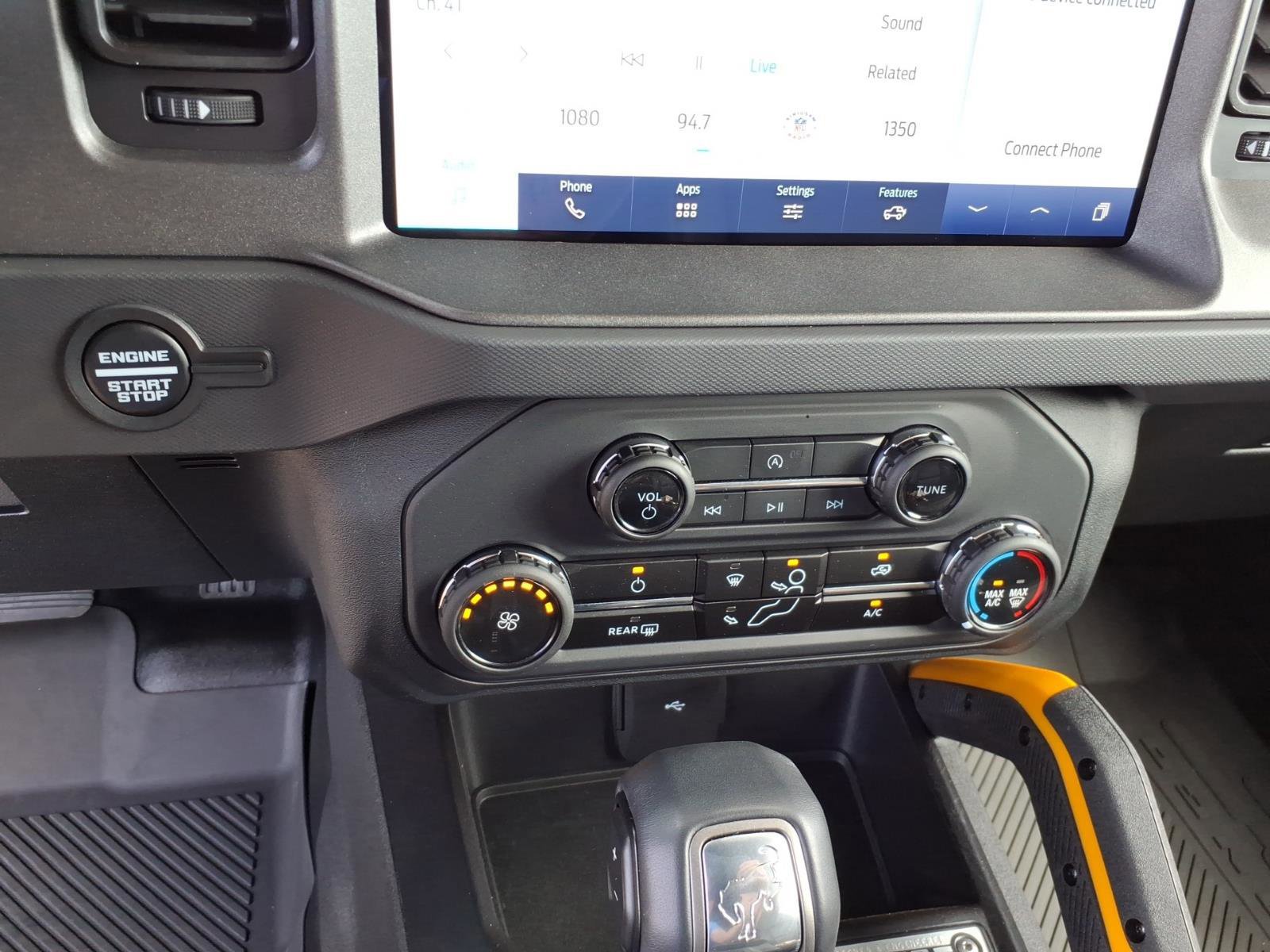 Certified 2024 Ford Bronco Badlands image 19