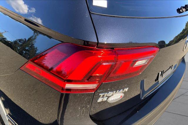 Used 2021 Volkswagen Tiguan SE R-Line AWD/4WD image 28