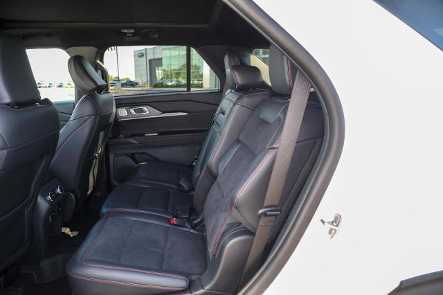 Certified 2026 Ford Explorer ST w/ Sun And Sound Package AWD/4WD image 33
