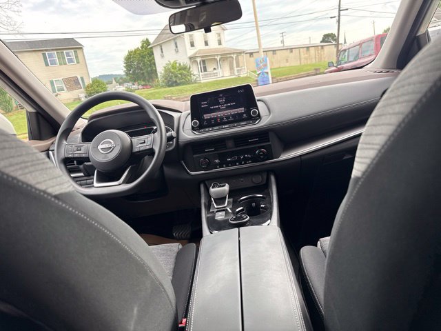 Used 2023 Nissan Rogue SV AWD/4WD image 34