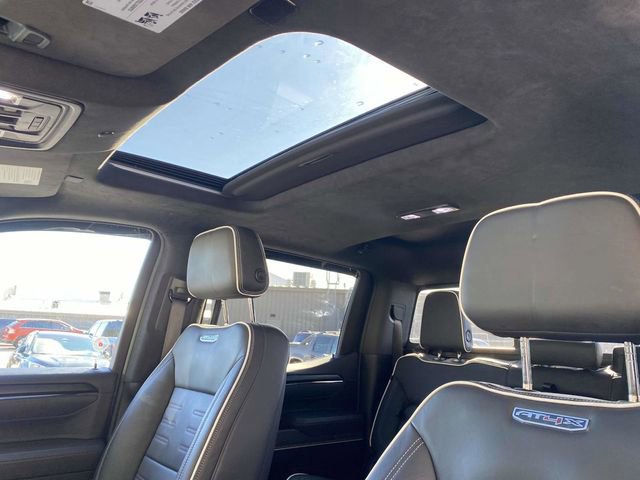 Used 2024 GMC Sierra 1500 AT4X image 16