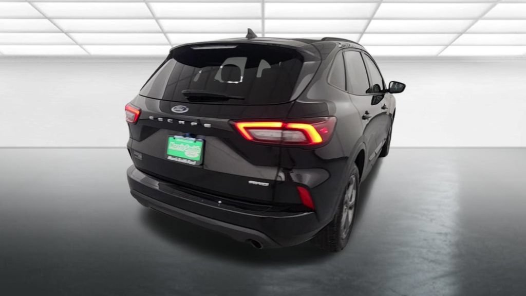 Certified 2024 Ford Escape ST-Line AWD/4WD image 8